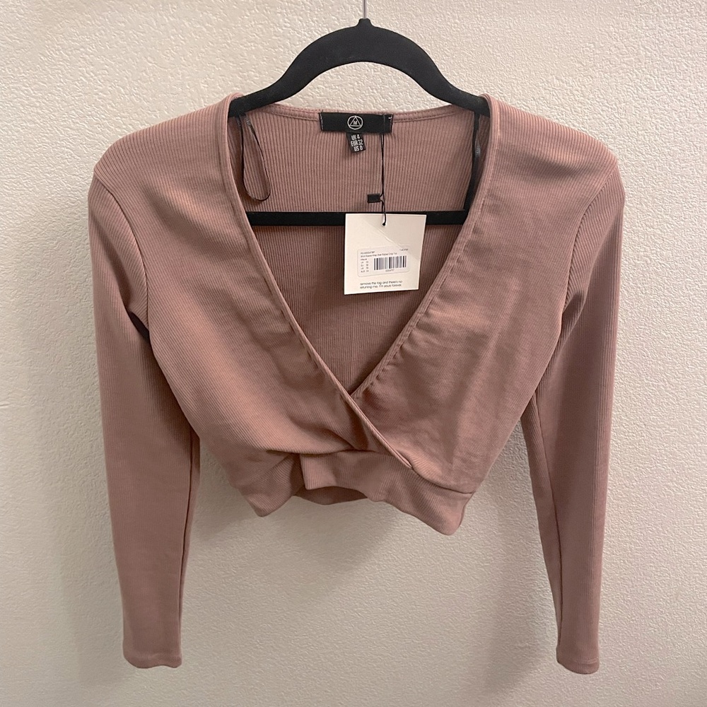 Missguided Short Sleeve Wrap Over Ribbed Crop Top In Mauve